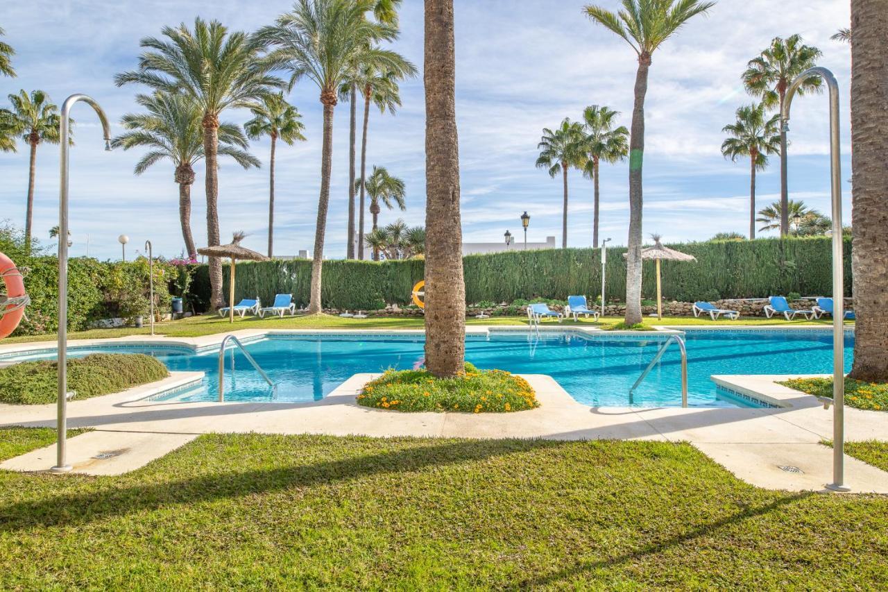 2261-Superb Apt On The Beach, On Duquesa Harbour Manilva Eksteriør bilde