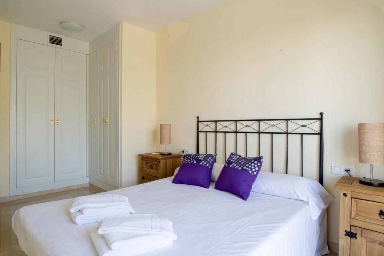 2261-Superb Apt On The Beach, On Duquesa Harbour Manilva Eksteriør bilde