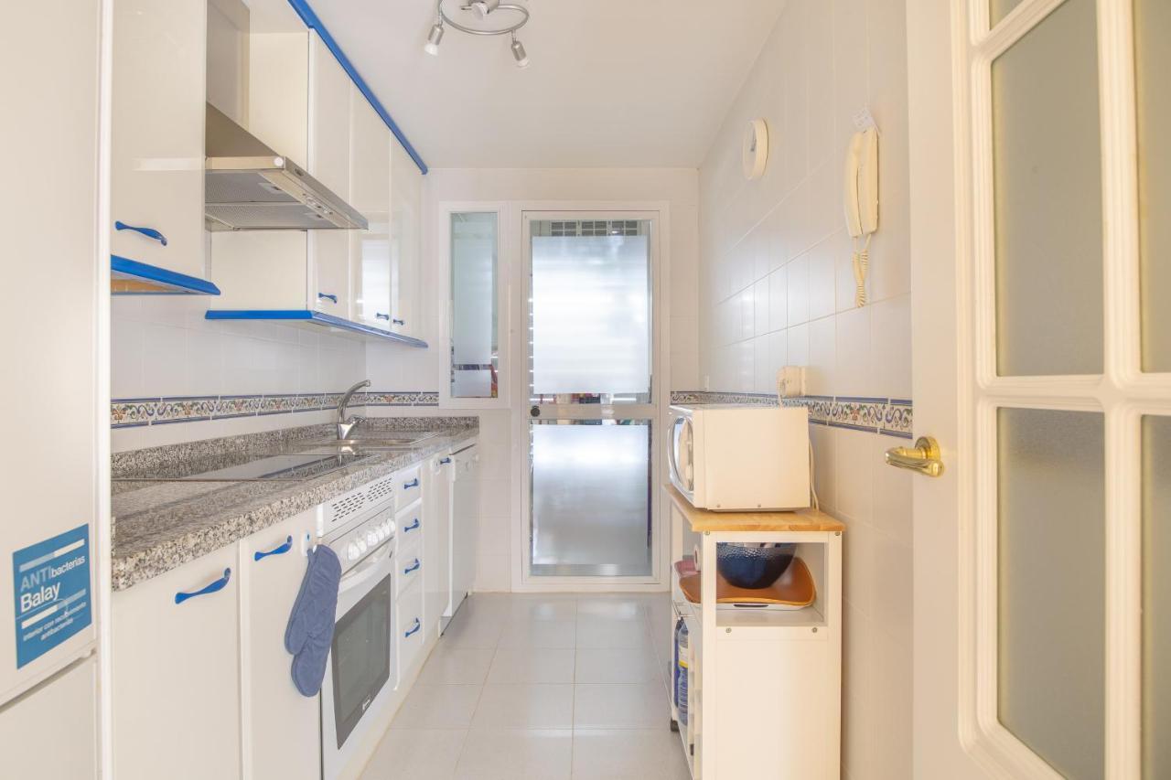 2261-Superb Apt On The Beach, On Duquesa Harbour Manilva Eksteriør bilde